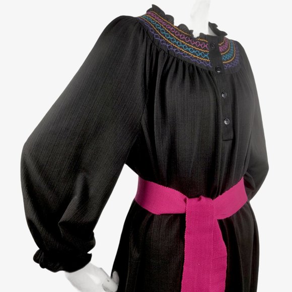 Vintage 1970s 80s Black Mexican Folk Dress Rainbow Smocking Cotton Gauze BOHO Br - Picture 8 of 16